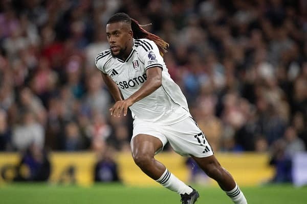 Iwobi limps off in Fulham’s draw with Brentford