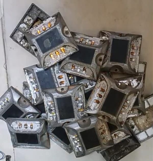 Police arrest vandal on Third Mainland Bridge, recover road studs