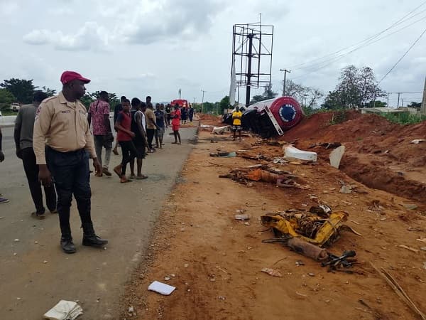 Tanker driver kills tricycle operator in Anambra