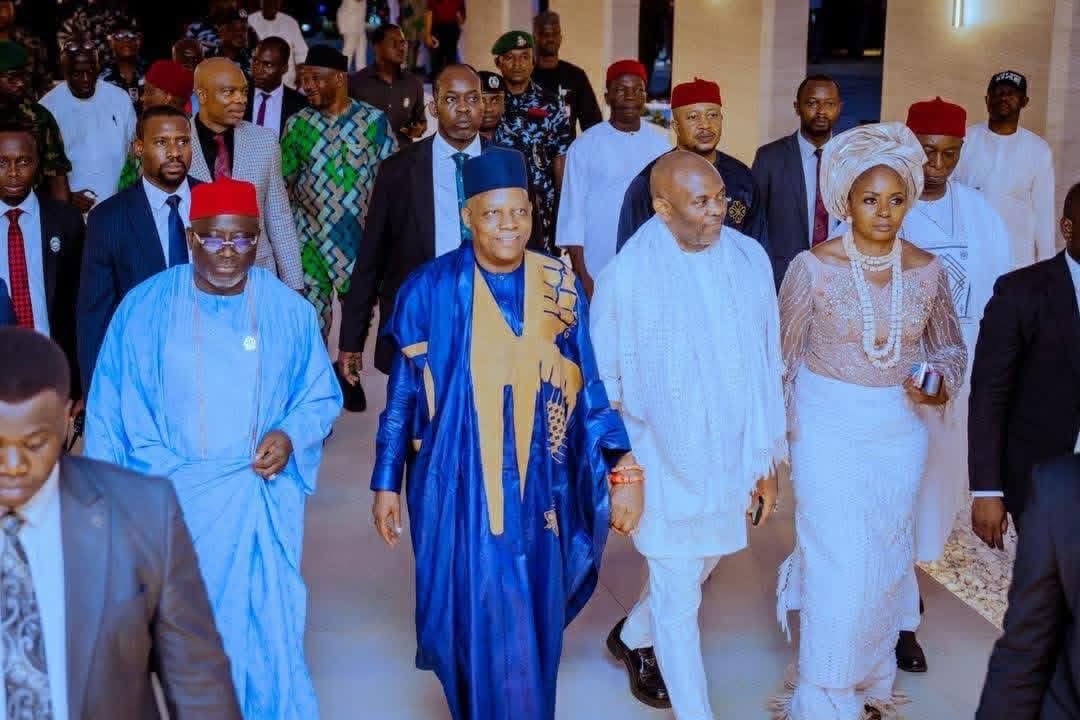 Shettima, Oborevwori, others pay tributes to Elumelu’s father-in-law at burial