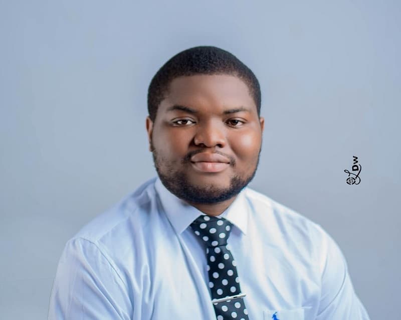 Meet 25-year-old Emmanuel Oyelami with 9 A1s in WAEC, First Class UI Law, First Class Law School