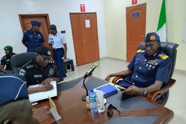 AIG Jimoh visits NAF logistics command to boosts synergy 