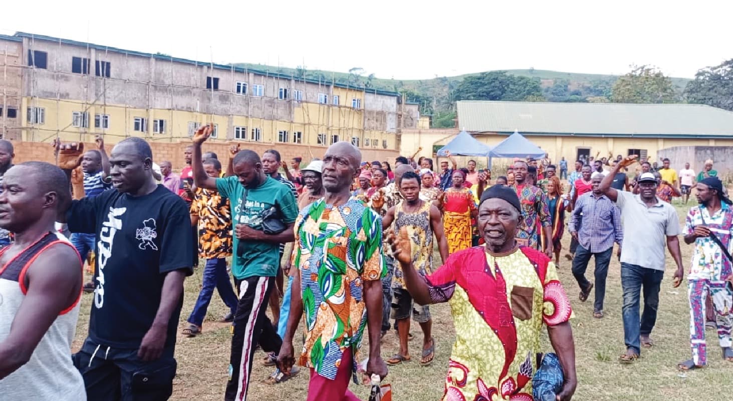 Community, Army in fresh face-off over disputed land