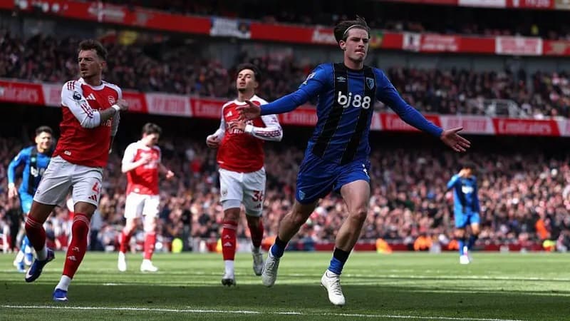 EPL: Arsenal’s title lead Shrinks after 2-1 defeat to Bournemouth
